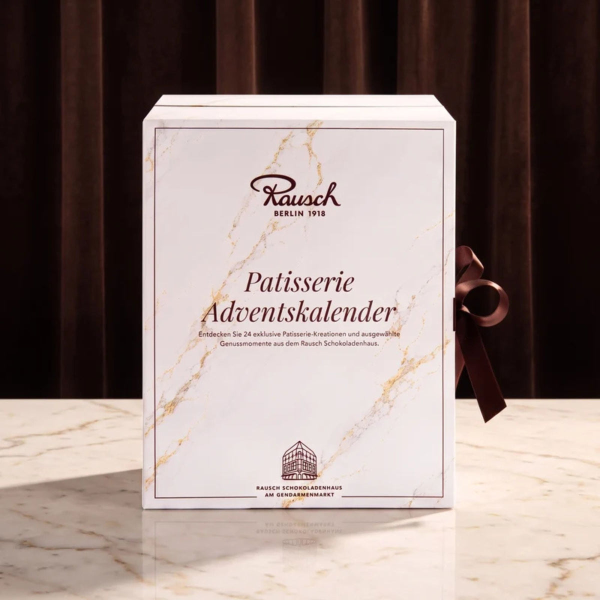 Patisserie Kalender auf Marmor